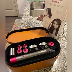 Dyson Airwrap Complete - Lightly used and like new! With receipt!